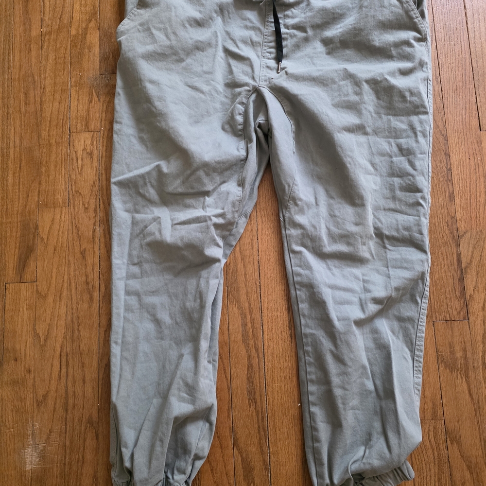 Red Camel Men's Light Gray Joggers